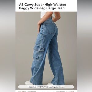 AE Curvy Super High-Waisted Baggy Wide-Leg Cargo Jean
